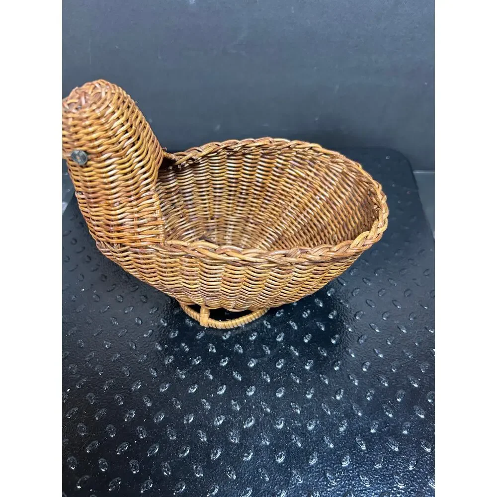 vintage Avon Wicker Menagerie Chick Basket